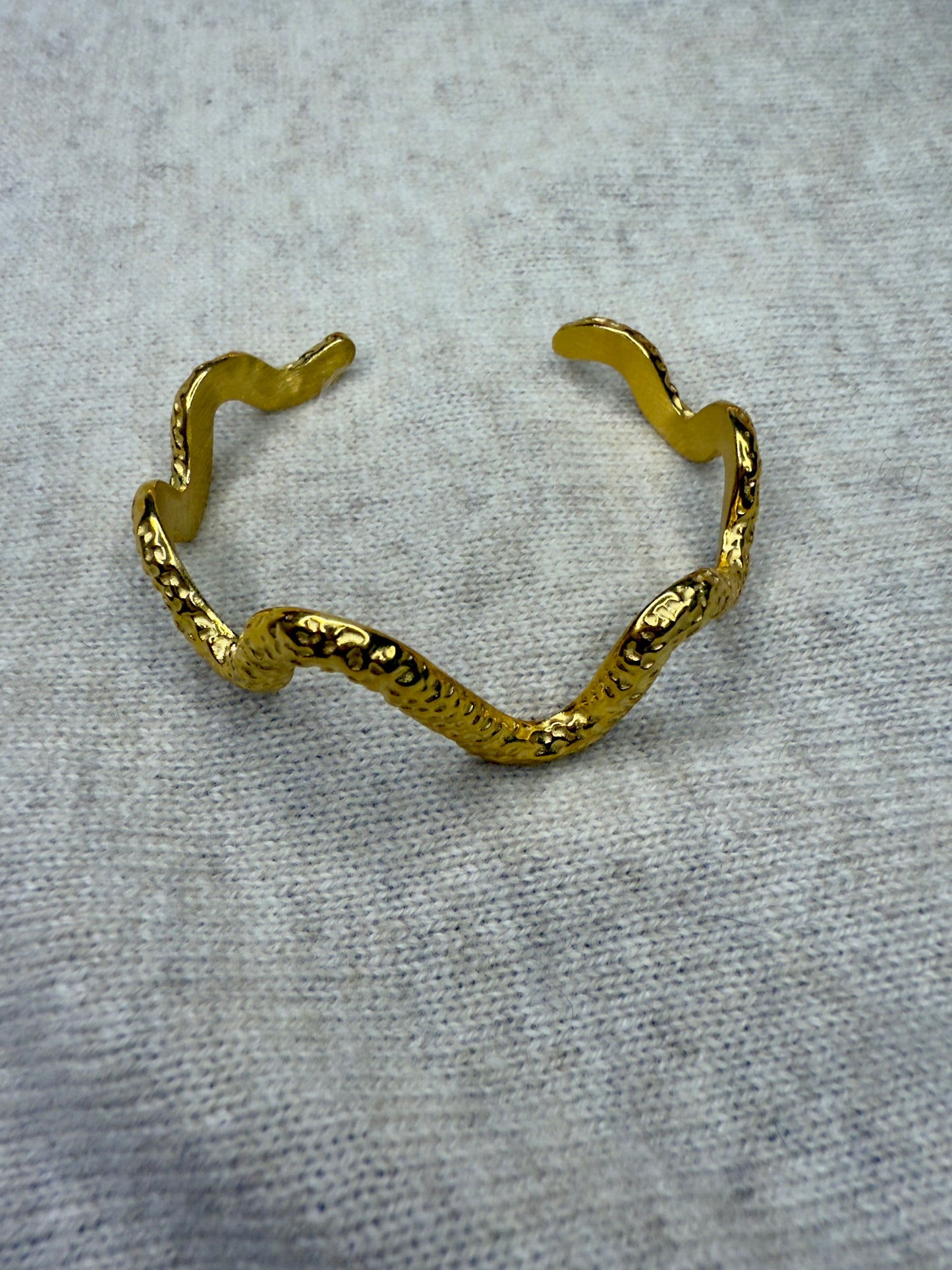 Snake Bold Bangle